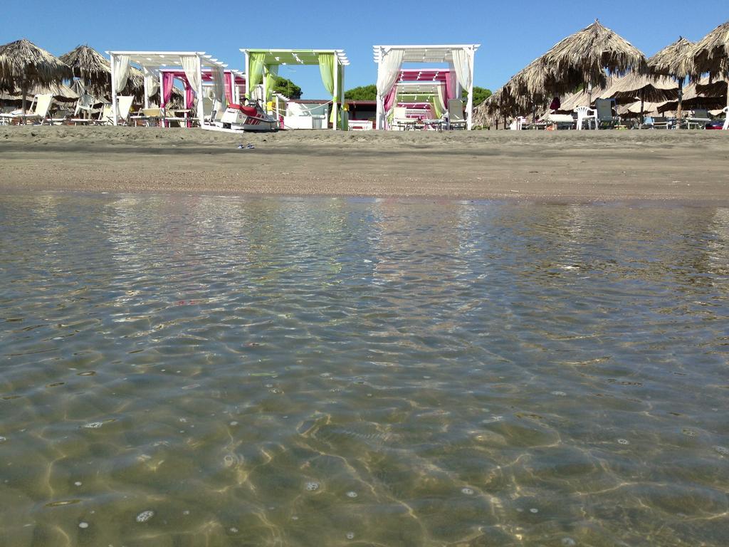 Beach Club Ippocampo Eksteriør billede